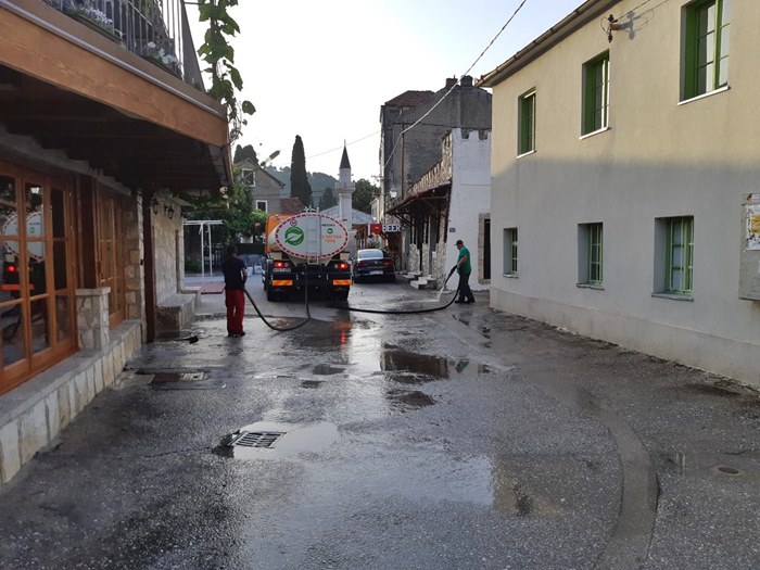 pranje ulica starog grada (2).jpg