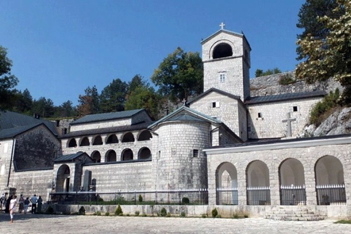 cetinjski manastir.jpg