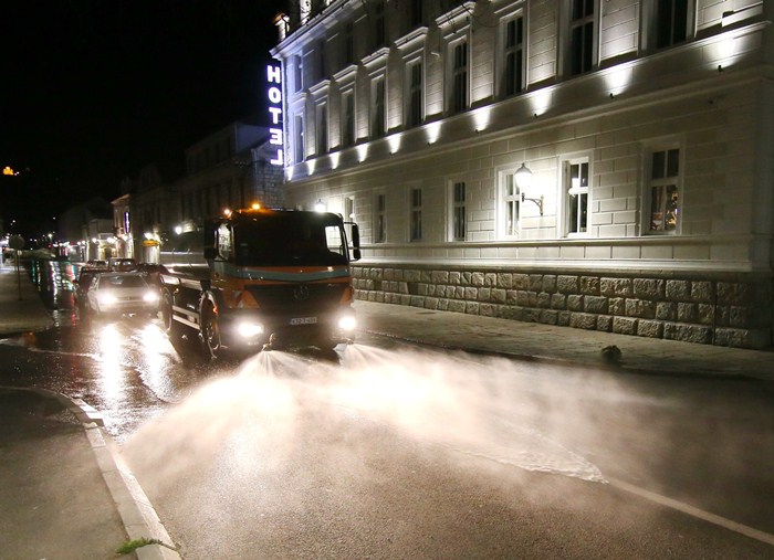 dezinfekcija ulica trebinje (1).JPG