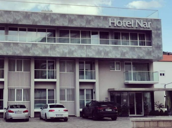 Hotel nar.jpg