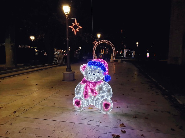 novogodisnji ukrasi (3).jpg