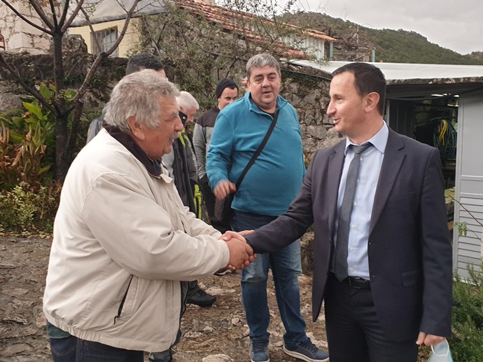 selo gola glavica asfalt (3).jpg