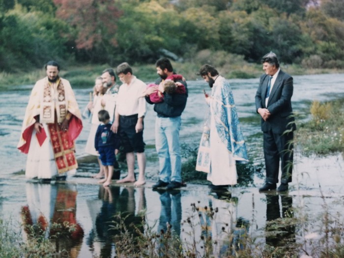 krstenje na trebisnjici 1992.jpg
