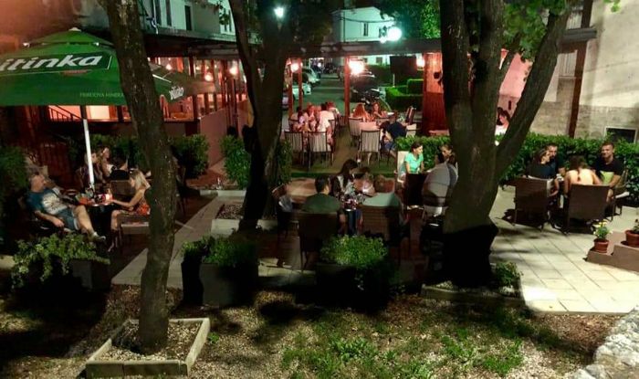 Kafe san remo trebinje3.jpg