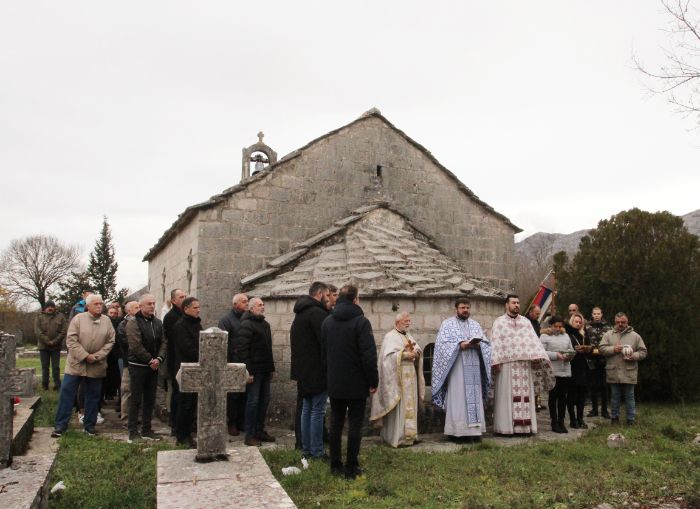 Crkva djedici.jpg