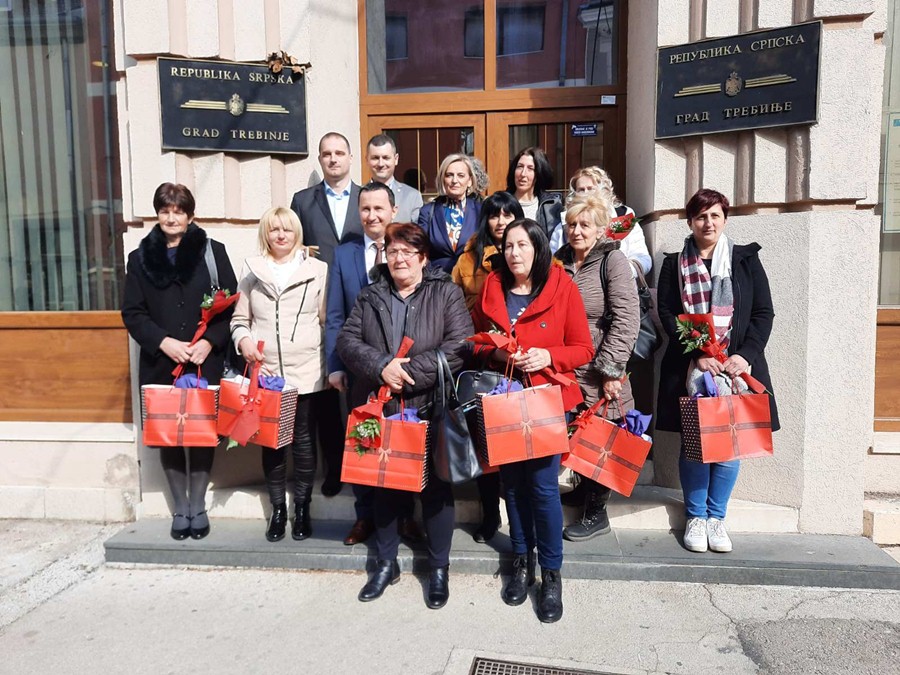 osmi mart prijem.jpg