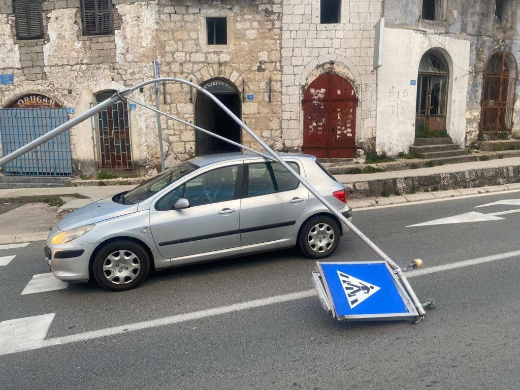 Nezgoda 2.jpg