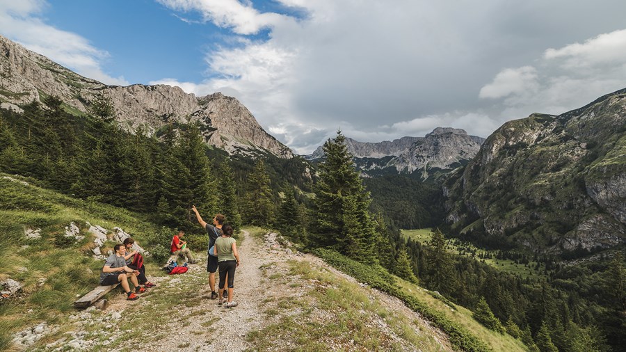 rafting-centar-drina-tara-rafting-tara-9-hiking.jpg
