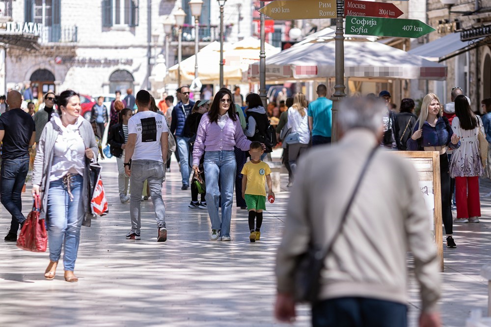 posljednja subota trebinje april 2022 (7).jpg