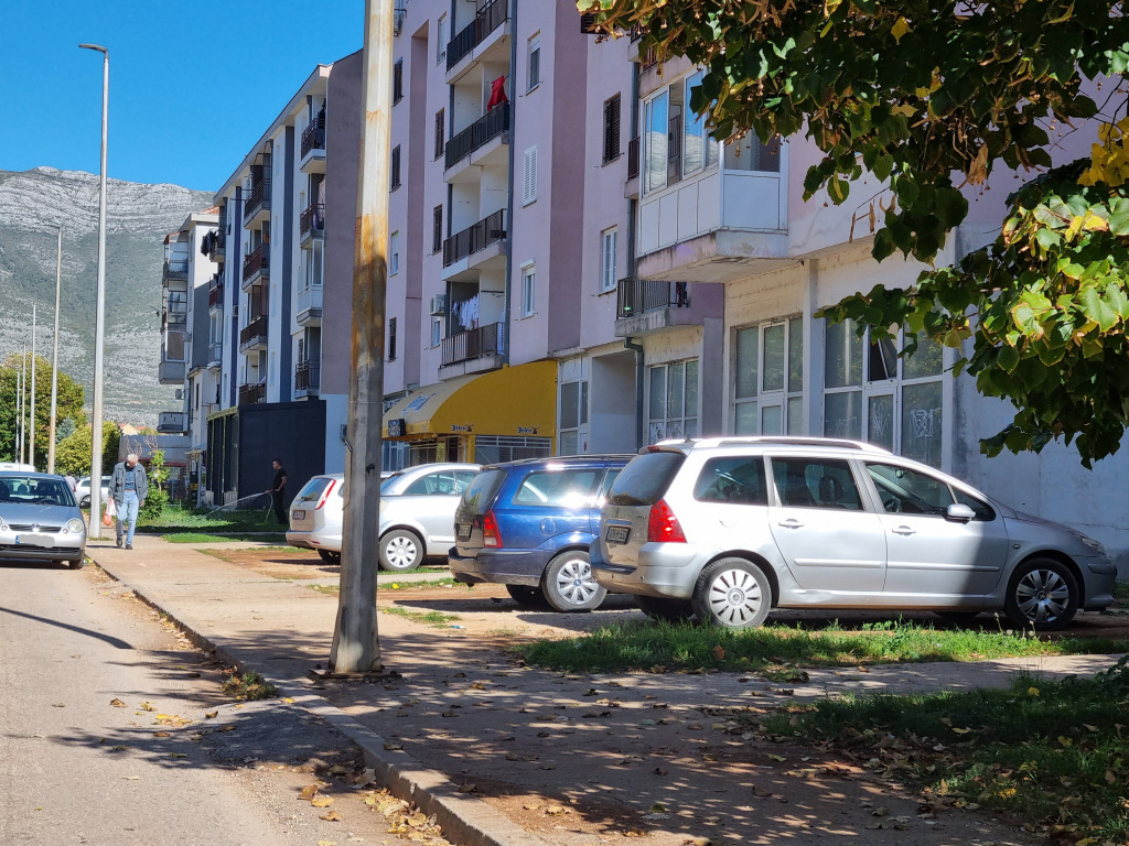 tini parking2.jpg