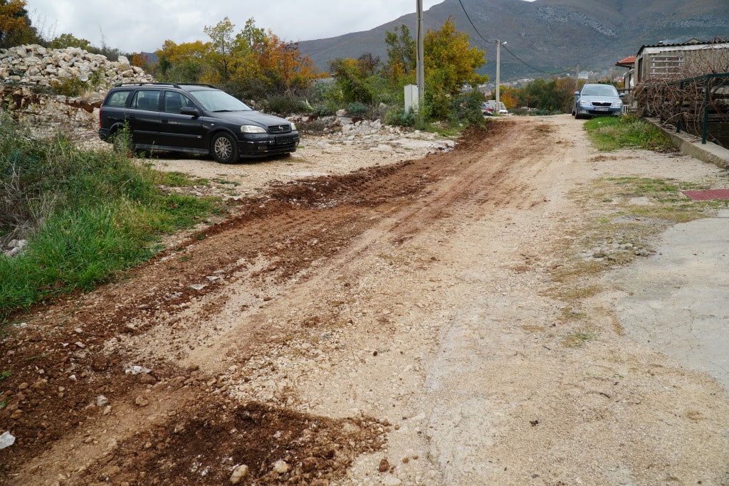 Bogdanica do asfalt1.jpg