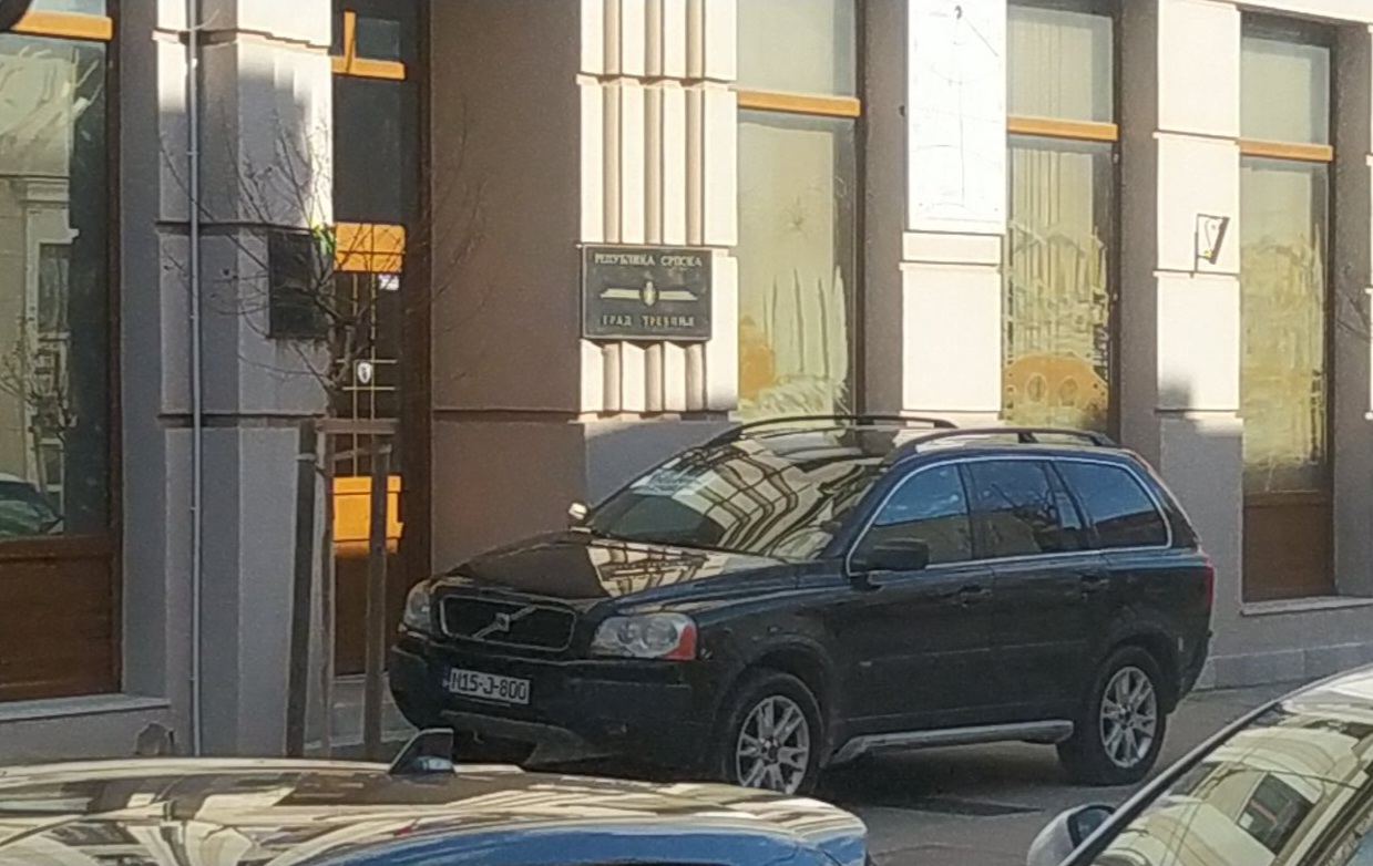 vukanovic volvo.jpg