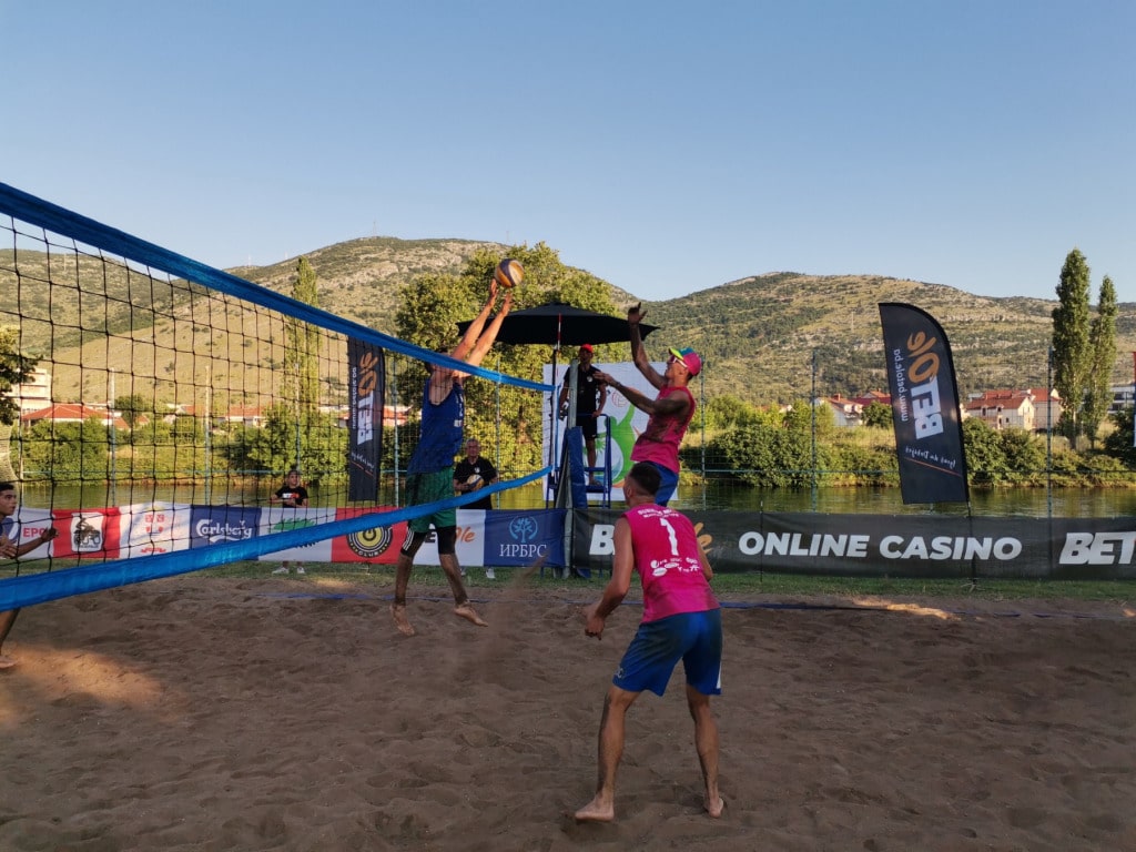 turnir odbojka na pijesku trebinje1.jpg