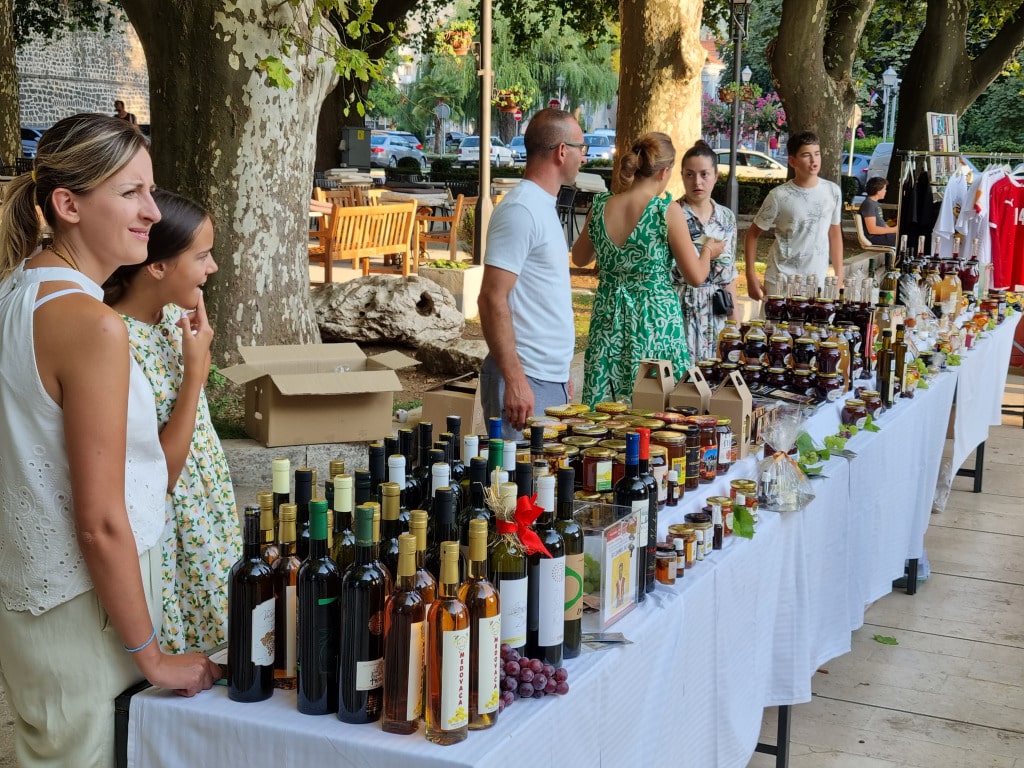 Bazar sveti vukasin5.jpg