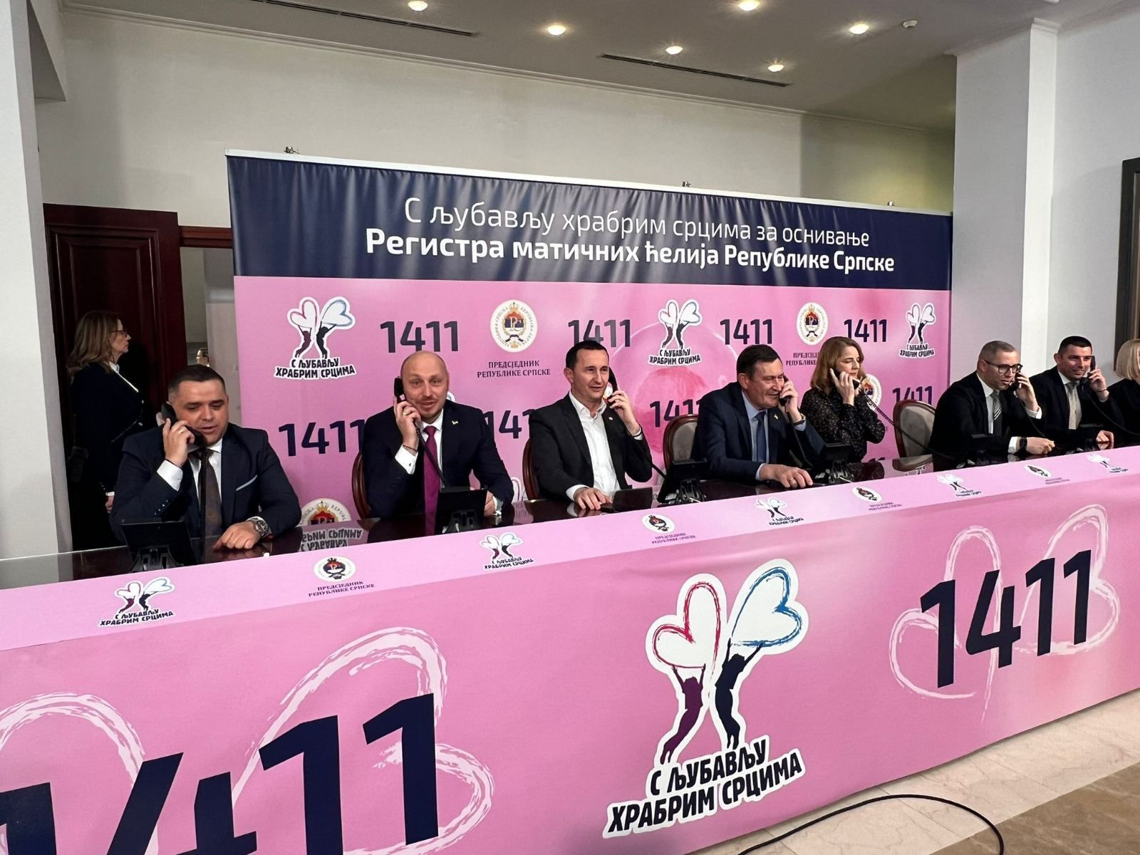 IMG-eccb29cda42f46c19159e0a044ecc45a-V.jpg