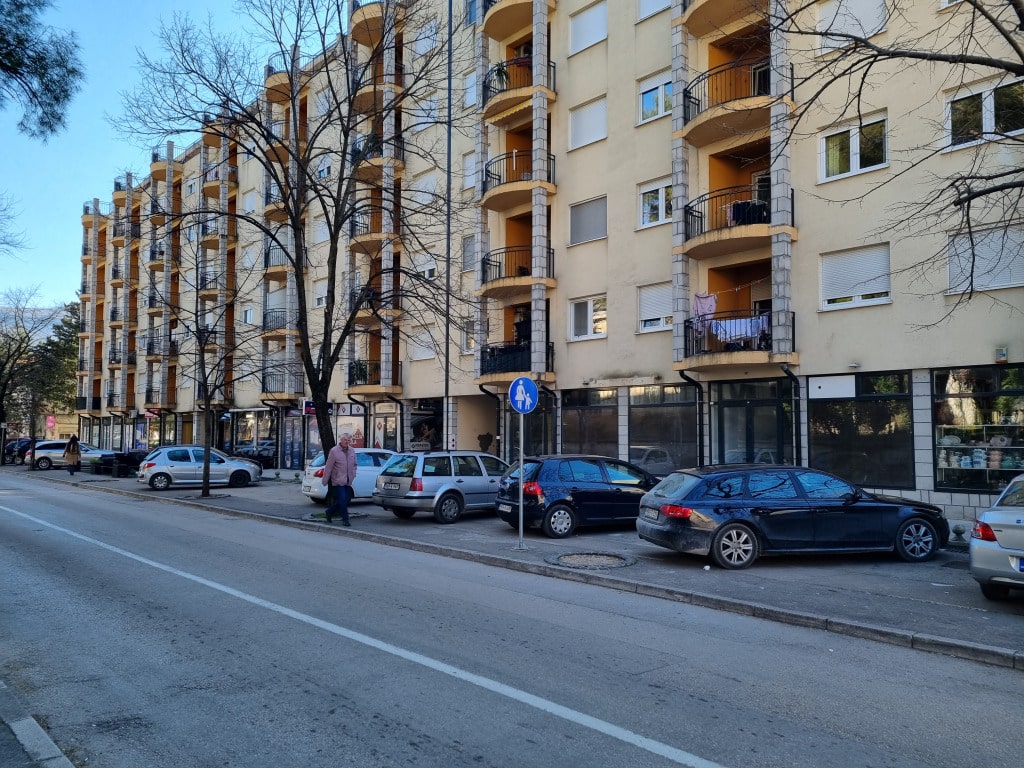 saobracajni haos trebinje1.jpg