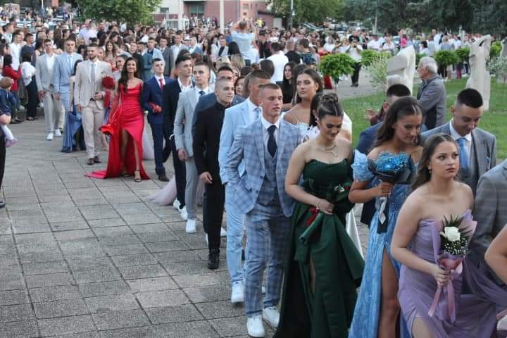 Maturanti bileca 20243.jpg