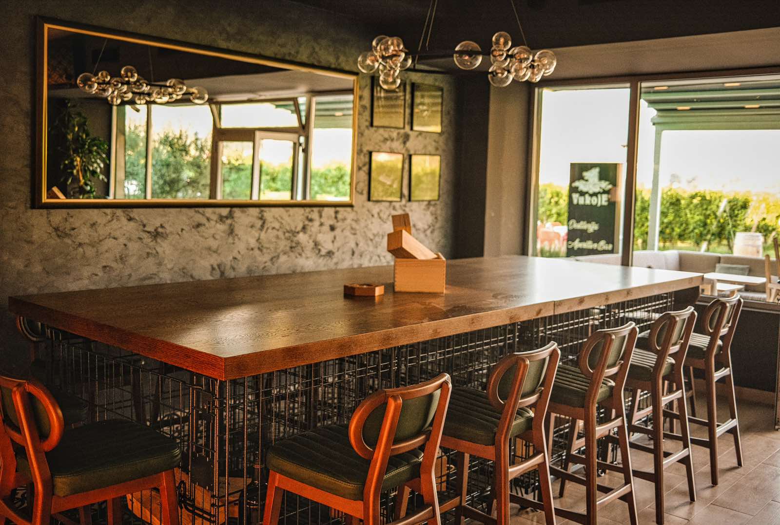 Aperitivo bar i shop vukoje trebinje2.jpg