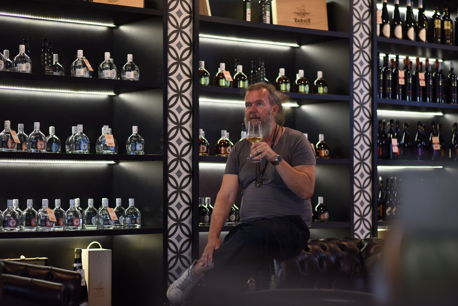 Aperitivo bar i shop vukoje trebinje4.jpg