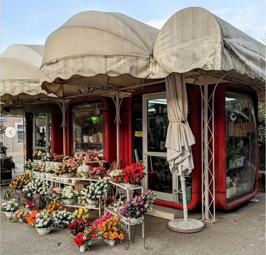 kiosk crveni k-67 trebinje-min.jpg