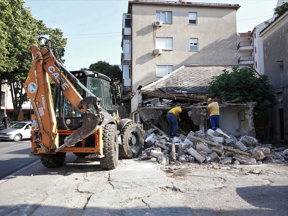 parking dispanzer1.JPG