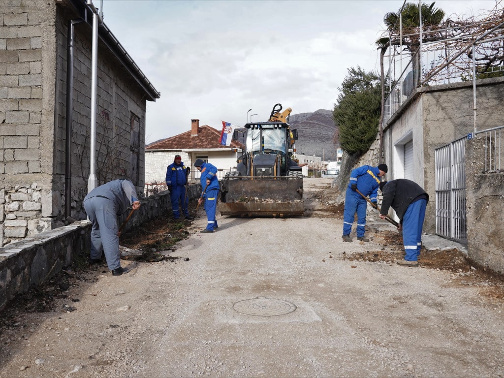 Asfaltiranje ulica trebinje4.jpg