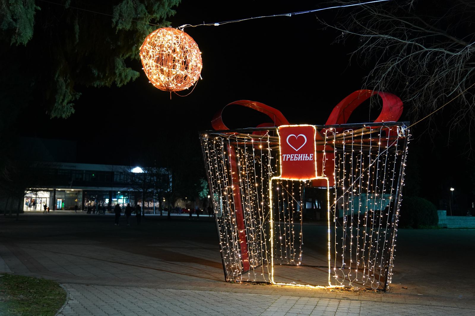 Novogodisnja dekoracija trebinje 8.jpg