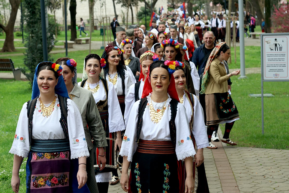Folklor-min.jpg