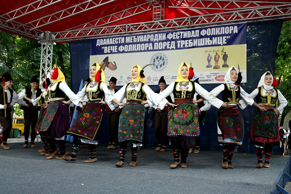 Folklor 20-min.jpg