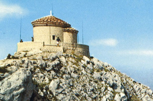 Njegoseva-kapela-2.jpg