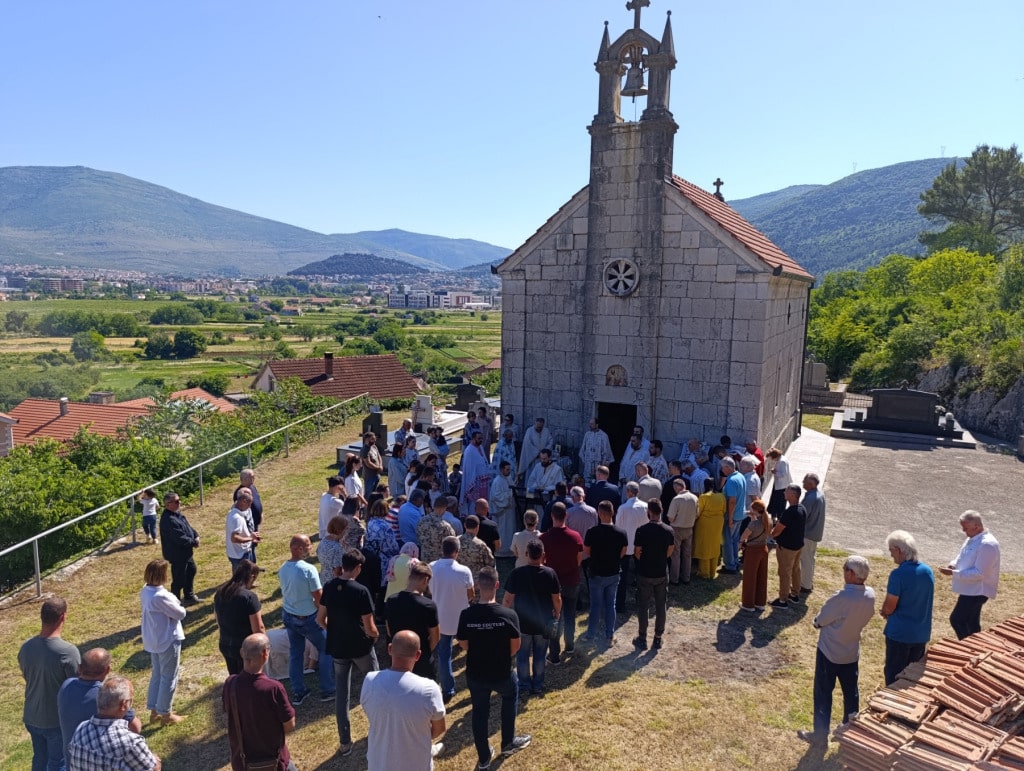 Pridvorci liturgija1.jpg