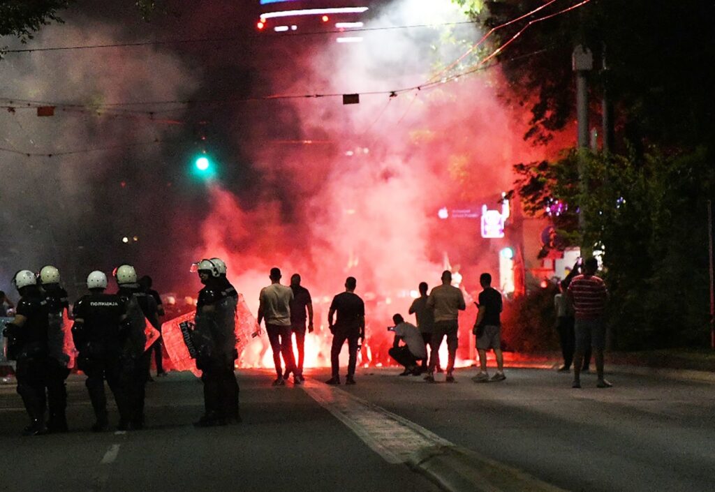 Protest policija4.jpg