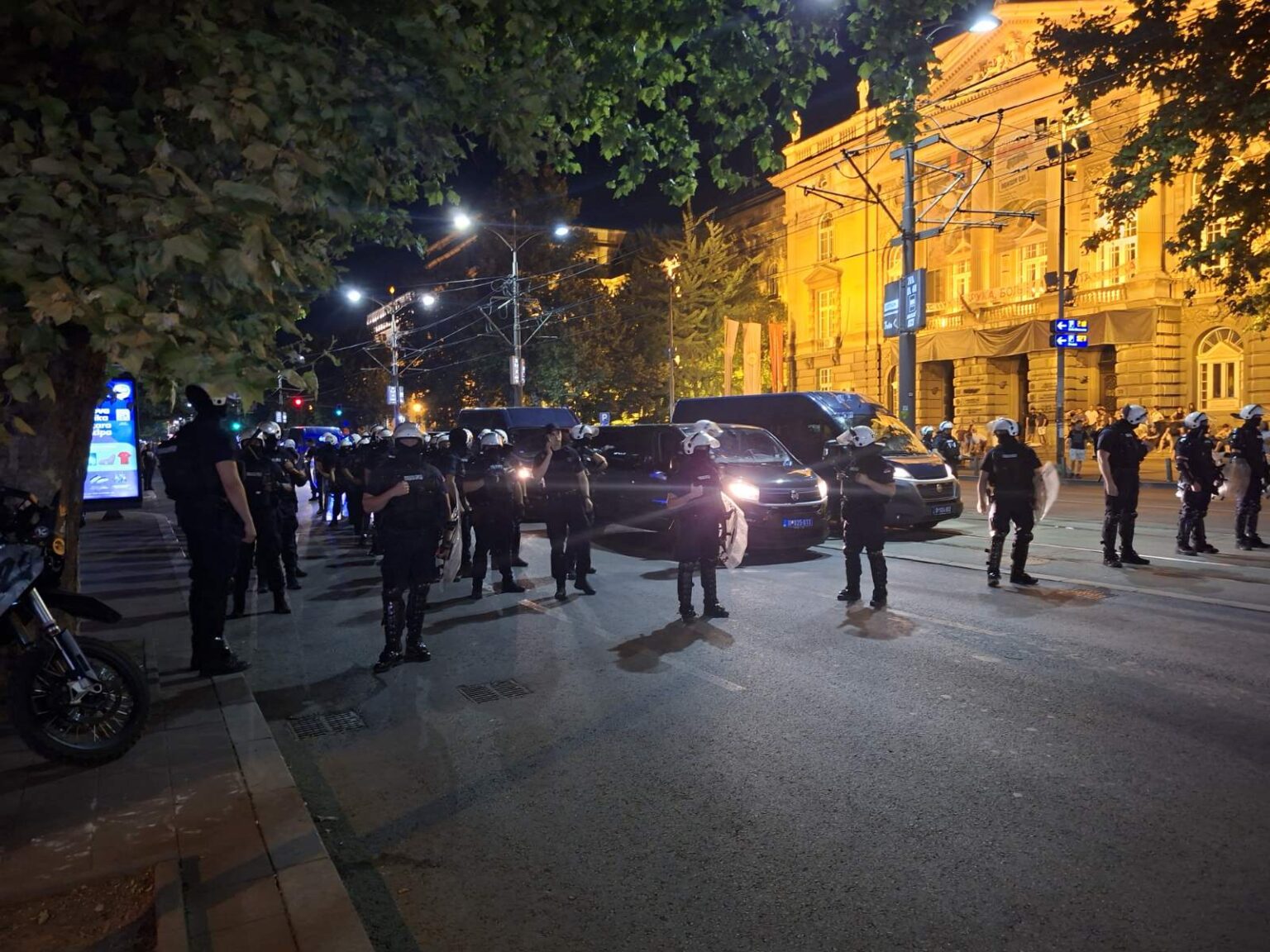 Beograd sukobi.jpg