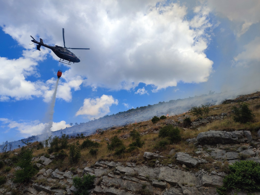 helikopter pozar.jpg