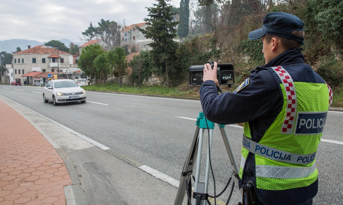 policija hrvatska.jpg