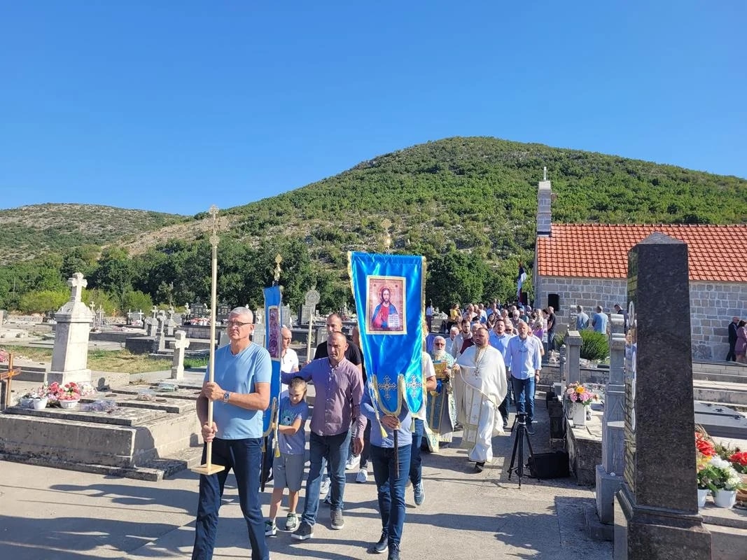 Crkva turmenti slava2.jpg