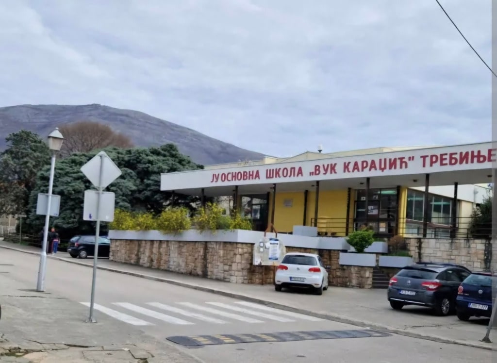 Skola police.jpg