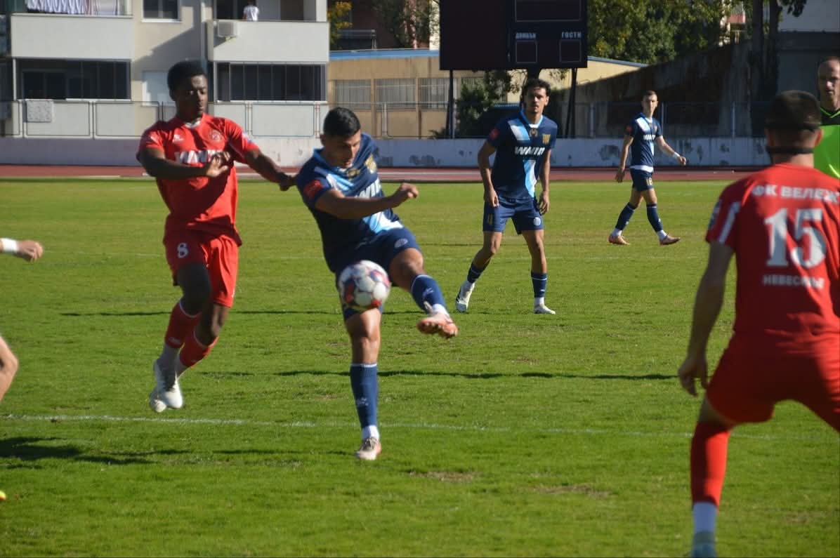 Fk leotar velez.jpg