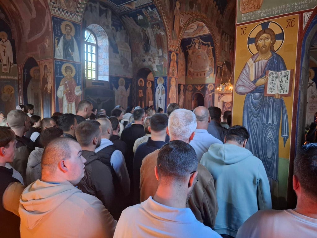 Manastir duzi3.jpg