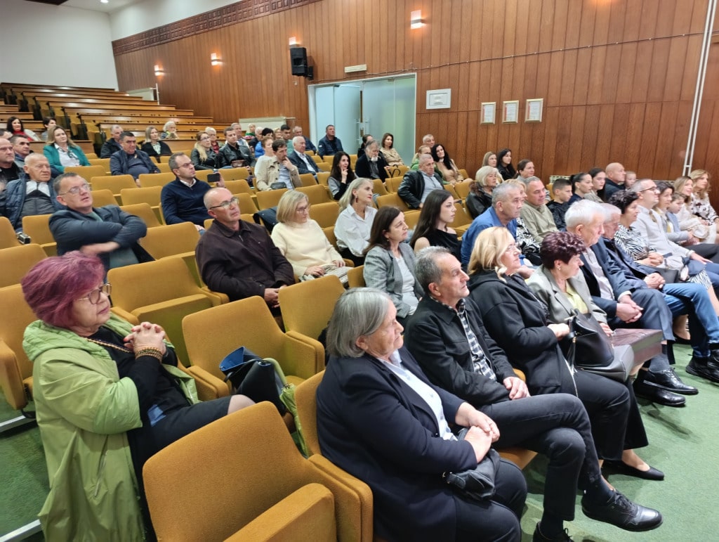 Dabar knjiga1.jpg