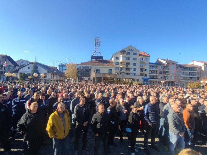 Ugljevik strajk.jpg