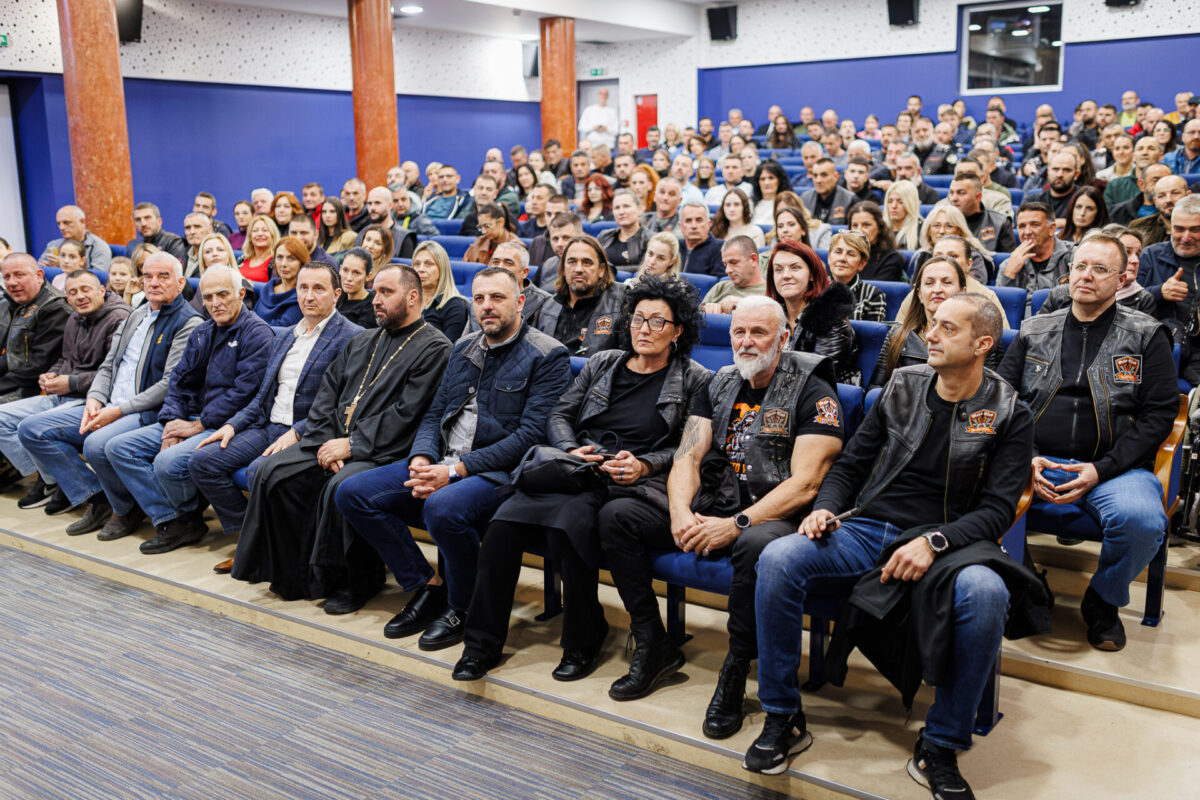 premijera-dokumentarnog-fima-prvih-25-godina-moto-kluba-tnt-trebinje-kct-1-1200x800.jpg