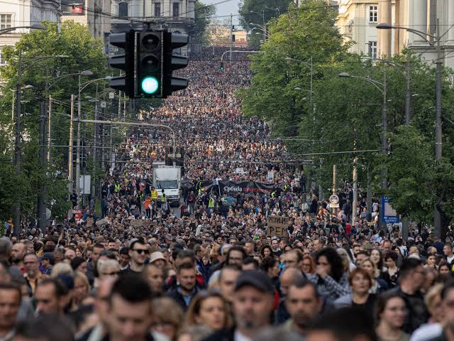 Protesti.jpeg