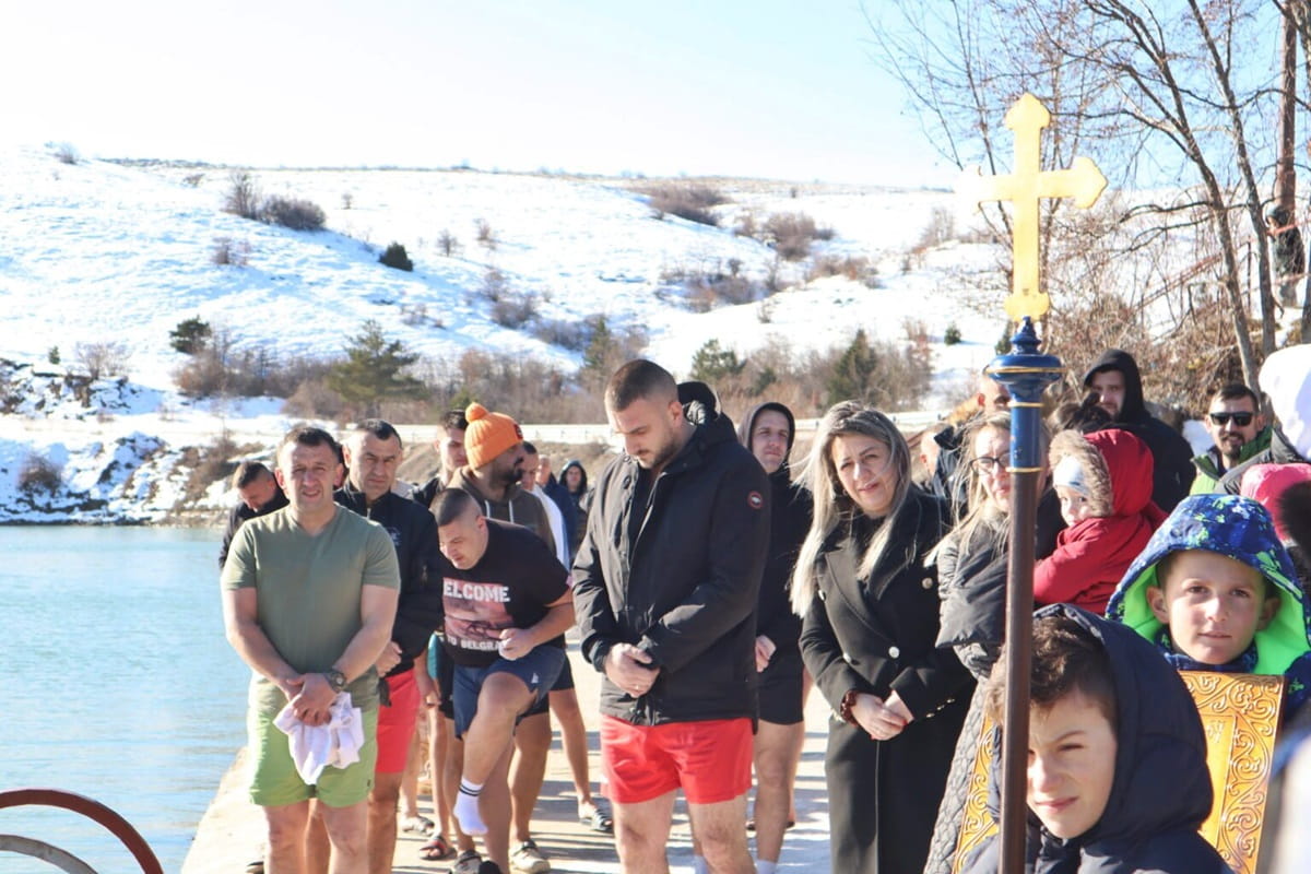 Casni krst vrba gacko3.jpg