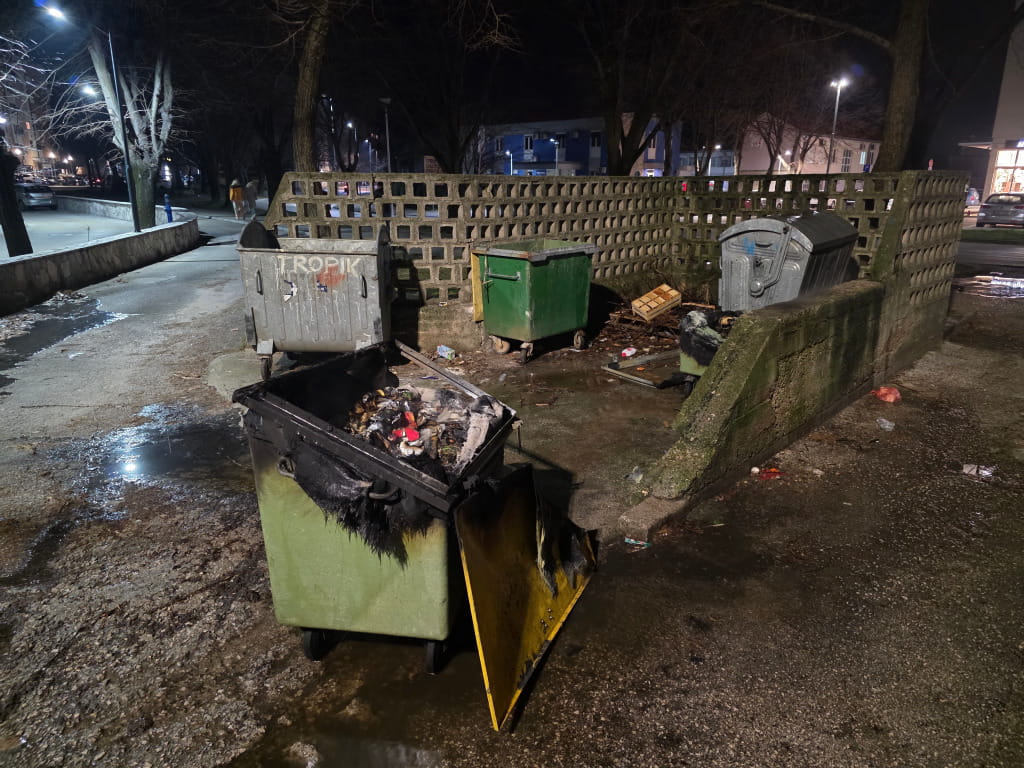 Kontejneri 1.jpg