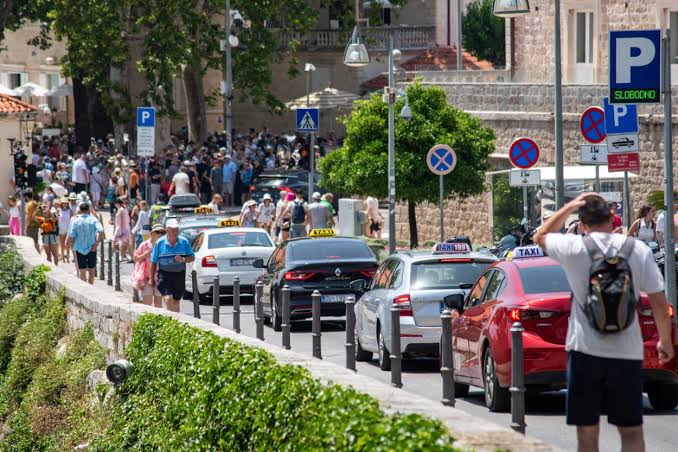 Dubrovnik guzva .jpeg