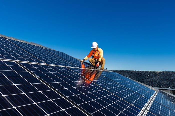 Monter solarne elektrane.jpg