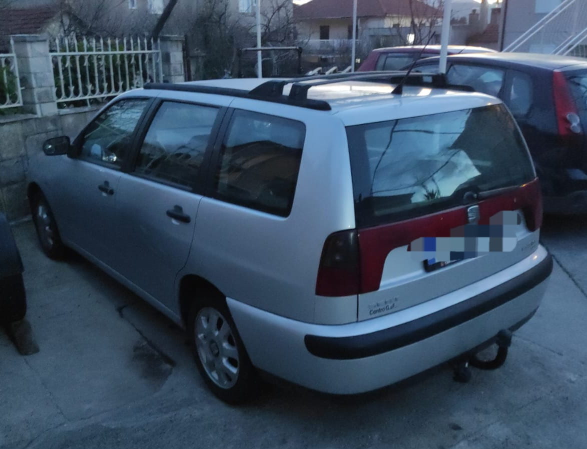 Seat1.jpg