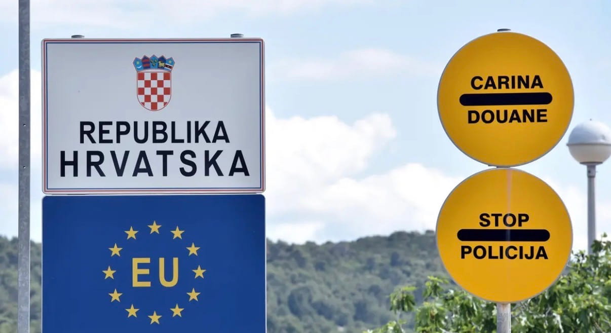 Teretnjaci granica1.jpeg