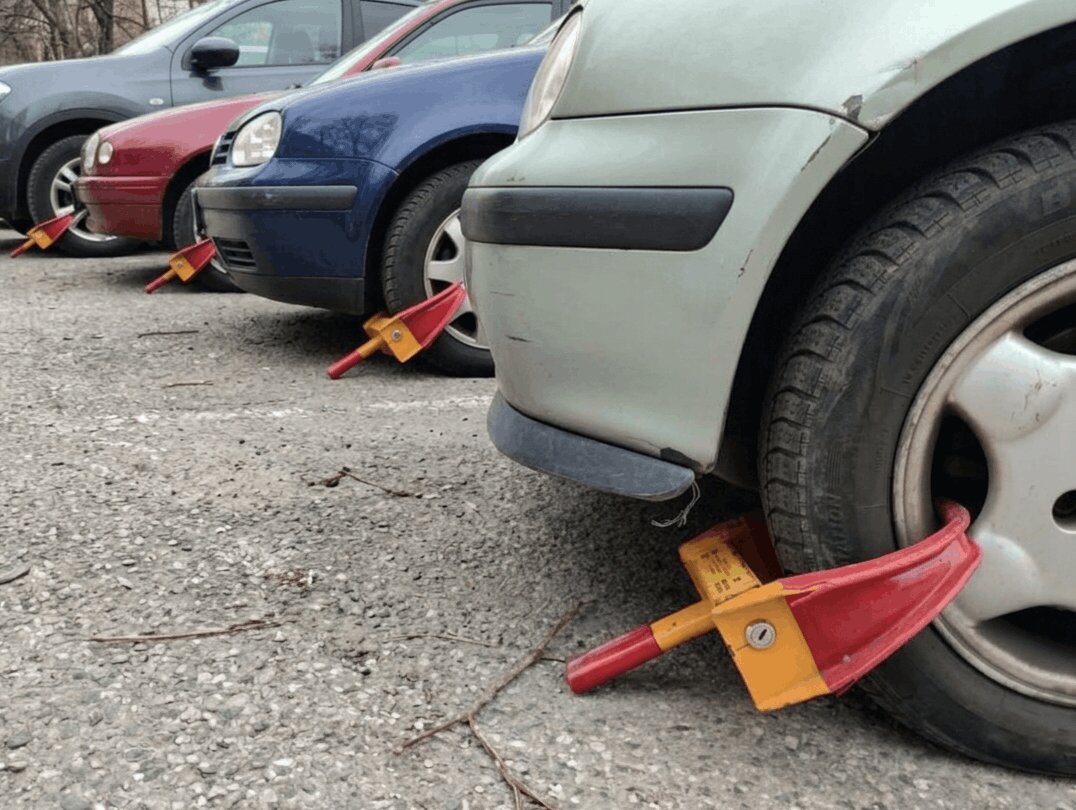 Parking2.jpg